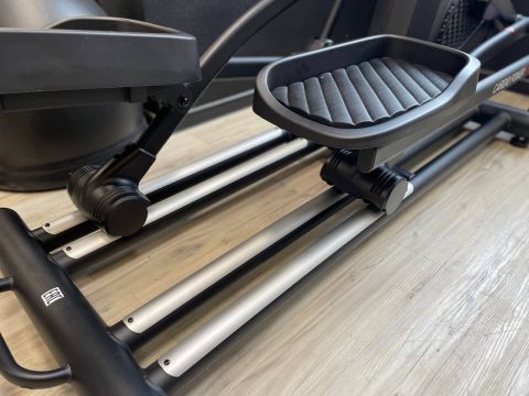 Эллиптический тренажер CardioPower X48